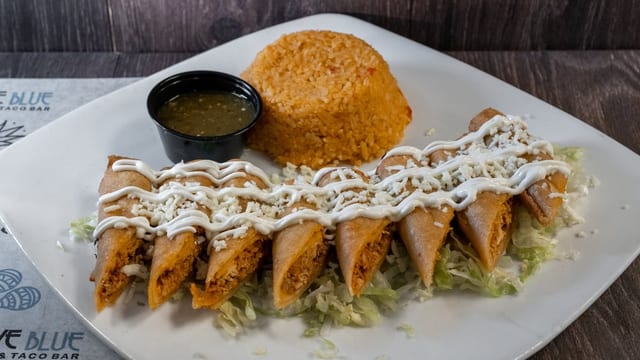 Flautas.