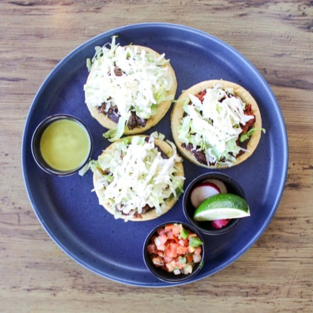 Sopes.