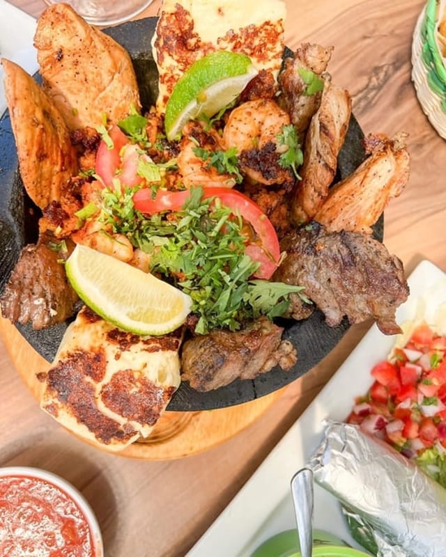 Molcajete.