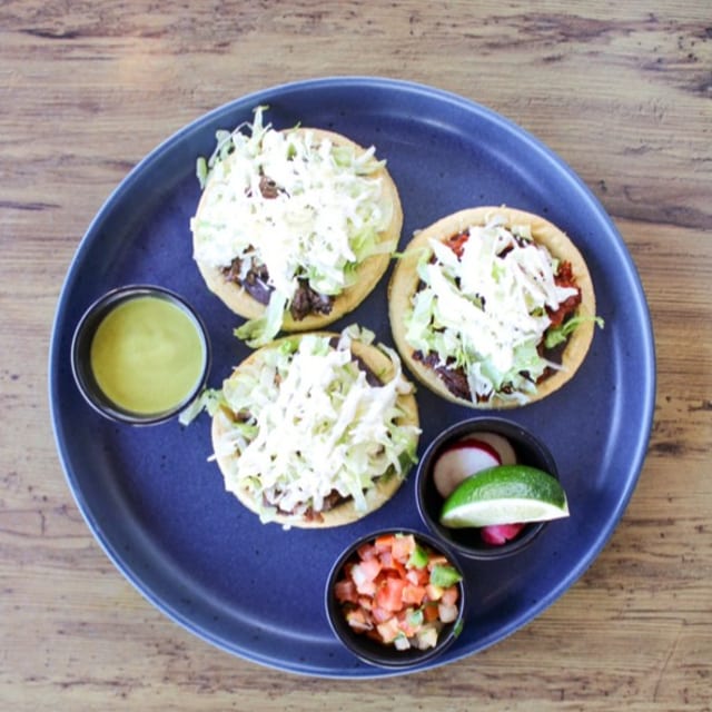 Sopes.